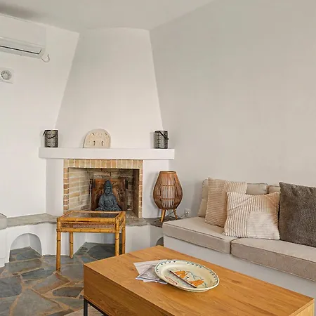 Tinos Port Retreat