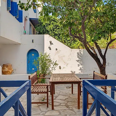 Tinos Port Retreat Dílosz